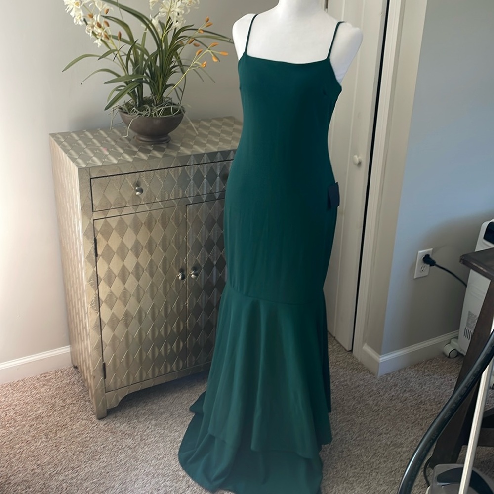 Beautiful Lulu’s Dress/Gown -emerald green